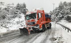 Antalya'da kar yağışı başladı