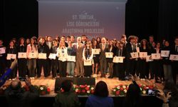 Genç bilimciler ödüllerini aldı