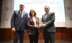 Yılın kadını Prof. Dr. Emine Fulya Deniz Sarvan