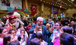 Başkan Kocagöz festivalde çocuklarla buluştu