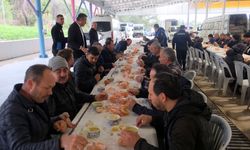 Pazar esnafına çorba ikramı