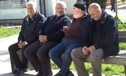 Gençler kaçıyor, emekliler yerleşiyor