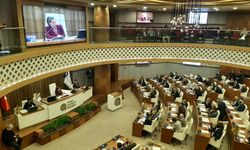 Büyükşehir Meclisi’nde Kadınlar Günü mesajı