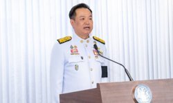 Tayland Kralı, yeni hükümet kabinesini onayladı