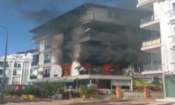 Kepez’de yangın: 2’si çocuk 6 kişi hastaneye kaldırıldı!