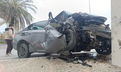 Manavgat'ta kavşakta kaza: 1 ağır yaralı