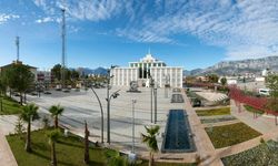 Döşemealtı'da operasyon: Eski başkan dahil 22 gözaltı