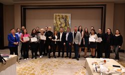 Antalyalı gazeteciler İngilizce sertifikalarını aldı