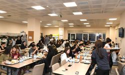 Kaymakam öğrencilerle iftarda buluştu