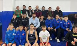 Korkutelili güreşçiler şampiyon oldu