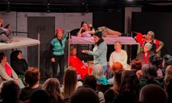 Sahnede gerçek yaşam hikâyesi