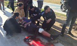 Sahilde yaşlı adamı bıçakladılar