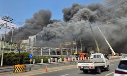 Fabrikada patlama ve yangın: 14 ölü, 59 yaralı