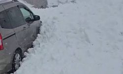 Erzurum’da yola çığ düştü