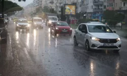 Antalya’da sağanak ve hortum uyarısı!