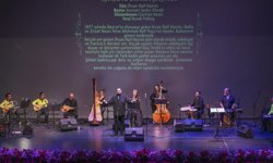 DOB ve polis korosu aynı sahnede