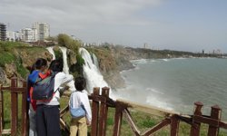 Falezlerde ilginç manzara