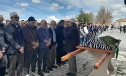 Kazada hayatını kaybeden çocuğa acı veda