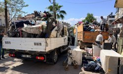 Belediye toplamda 20 kamyon çöp çıkardı