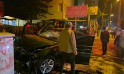 Muratpaşa'da feci kaza: 1 ölü, 1 yaralı