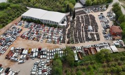 Araçlar sahiplerini bekliyor