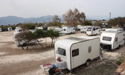 Kumluca'da karavan yasağı!