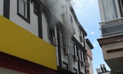 Antalya'da yangın paniğe neden oldu