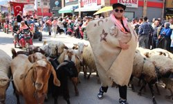 Kumluca'da festival başladı