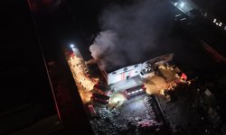 Sünger fabrikasında yangın