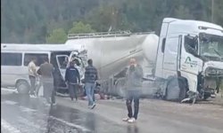 Antalya-Isparta yolunda feci kaza: 7 ölü