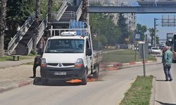 Kamyonette çıkan yangın panik yarattı