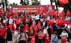 Kepez'de 23 Nisan korteji