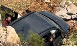 Antalya'da otomobil şarampole düştü: 1 ölü, 3 yaralı