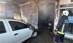 Antalya'da tamirhanede yangın