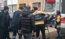 Boşanma aşamasında olduğu eşini dört yerinden bıçaklayıp eve kilitledi