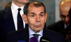 Dursun Özbek, listesini divan kuruluna teslim etti
