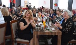 Kemer'de Anneler Günü etkinliği