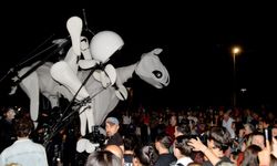 Antalya Uluslararası Tiyatro Festivali'ne renkli kortej