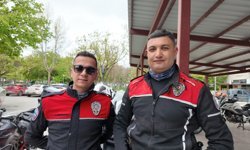 Araç sürerken boğazına erik kaçtı