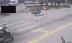 Manavgat'ta yaya geçidindeki kaza kameralara yansıdı
