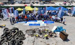 38 dalgıç deniz için daldı