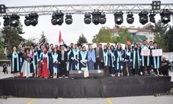 ALKÜ'de mezuniyet heyecanı