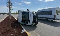 Serik’te otomobil ile kamyonet çarpıştı: 7 yaralı