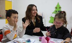 Başkan Vekili Özdemir, çocuklarla kreşte buluştu