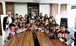 Sporculardan Başkan Uysal'a ziyaret