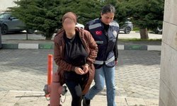 Yeğeninin altınlarını çalıp kendine otomobil alan teyze tutuklandı