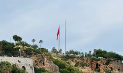 Antalyaspor bayrağı nerede?