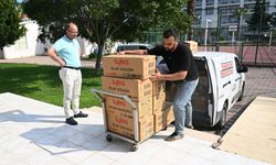 Kemer'de öğrencilere kırtasiye desteği