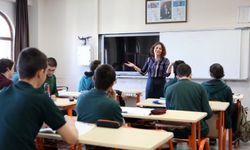 Öğretmenler için mazerete bağlı yer değiştirme duyurusu yayımlandı