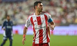 Antalyaspor, Veysel Sarı ile 1 yıllık sözleşme yeniledi